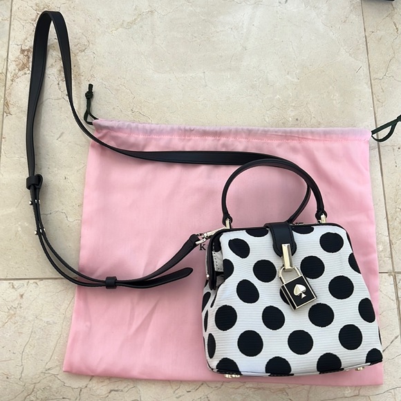 kate spade Handbags - Kate Spade black and white crossbody, NEW in perfect condition